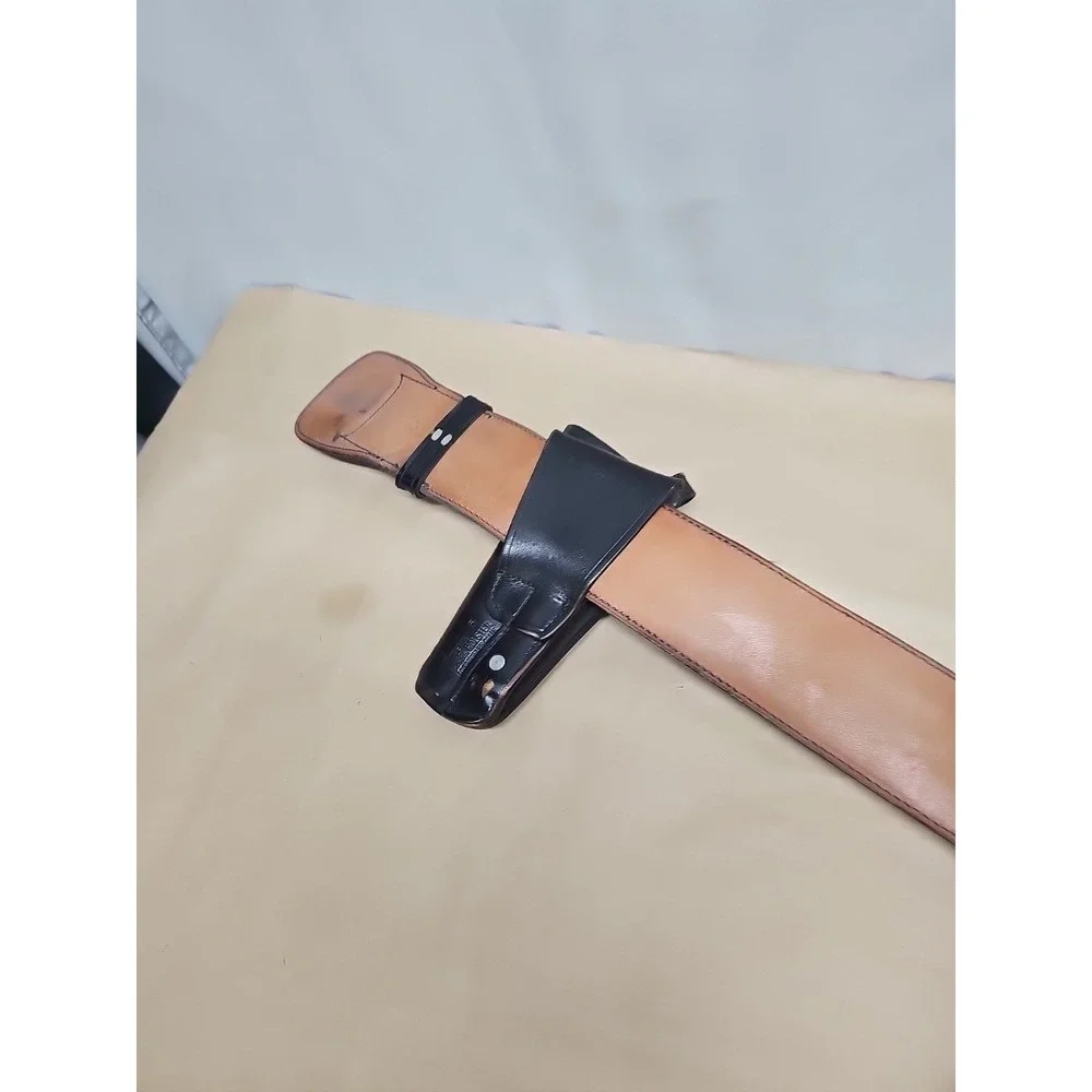 Mixson Leathercraft‎ Utility 36